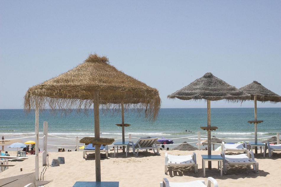 Capitan Beach House Коста да Капарика Екстериор снимка